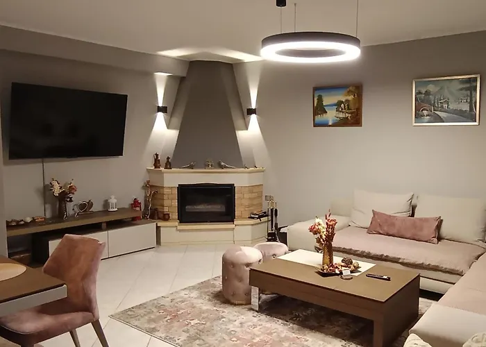 George Living House