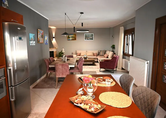 George Living House