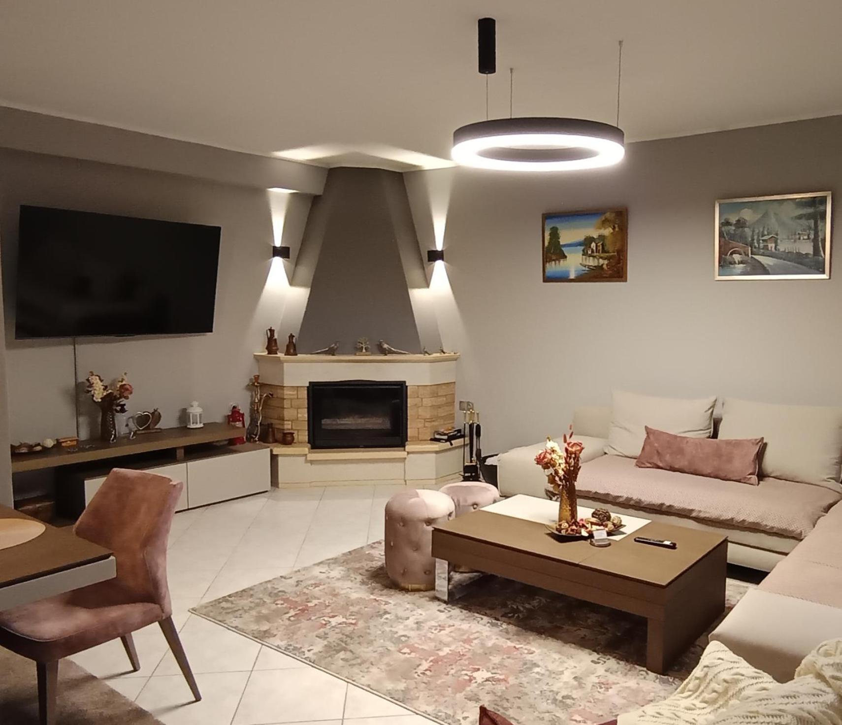 George Living House Metsovo
